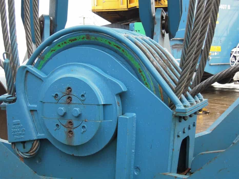 Four rope crane pulley with steel cables