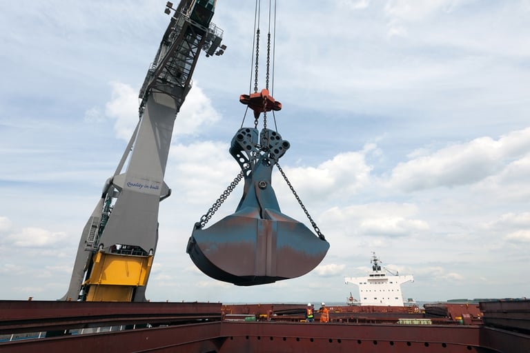 Ship to shore crane