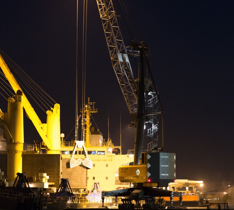 Crane with grab by night
